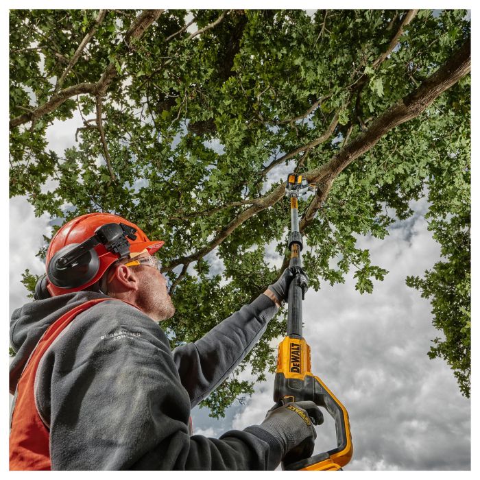 DeWALT DCMPS567N Tijera de Podar de Altura a Batería 18V, Barra Telescópica hasta 4.5m, Velocidad Cadena 6.5 m/s, 20 cm, 3.8 kg DeWALT DCMPS567N Tijera de Podar de Altura a Batería 18V, Barra Telescópica hasta 4.5m, Velocidad Cadena 6.5 m/s, 20 cm, 3.8 kg