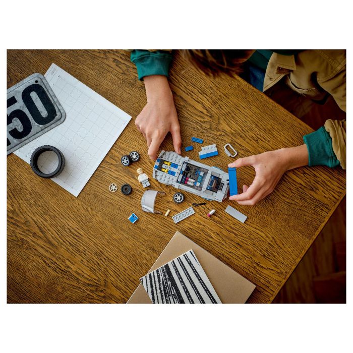 LEGO Speed Champions Nissan Skyline GT-R (R34) F&F 76917 9