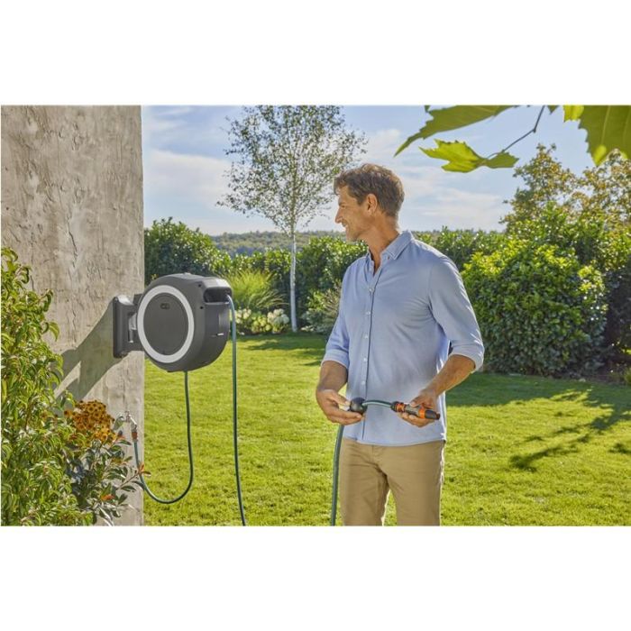 GARDENA Akku-Wand-Schlauchbox PowerRoll XXL P4A Solo, enrollador de manguera a batería 18V, 40 m, negro, resistente a las heladas, referencia 18647-55