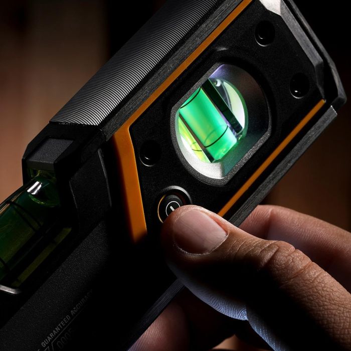 Toughbuilt Nivel magnético tubular TB-H2-L-M23-LH-M Iluminado 23cm 2 Toughbuilt Nivel magnético tubular TB-H2-L-M23-LH-M Iluminado 23cm 2