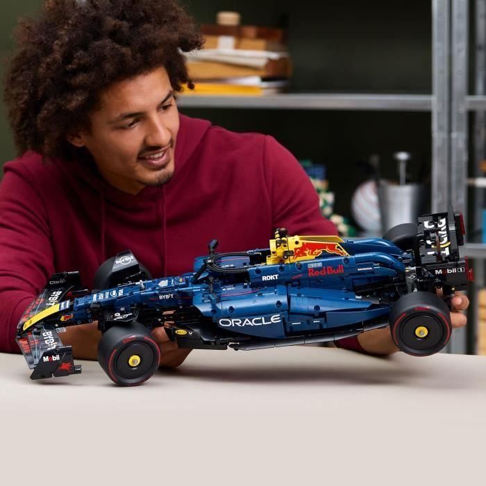 LEGO Technic F1 Oracle Red Bull Racing RB20 AAAPW53243 - Set de Construcción para Adultos con Motor V6 y Caja de Cambios 4