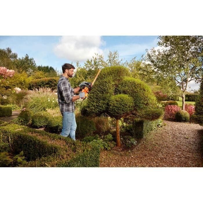 Black+Decker BEHTS301 Cortasetos Eléctrico 50cm de Cuchilla 500W con Hoja de Sierra 5 Black+Decker BEHTS301 Cortasetos Eléctrico 50cm de Cuchilla 500W con Hoja de Sierra 5