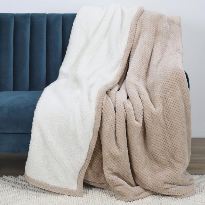 Home Deco Factory Manta XXL 180x220 cm Beige Borreguito Caliente 100% Poliester 3