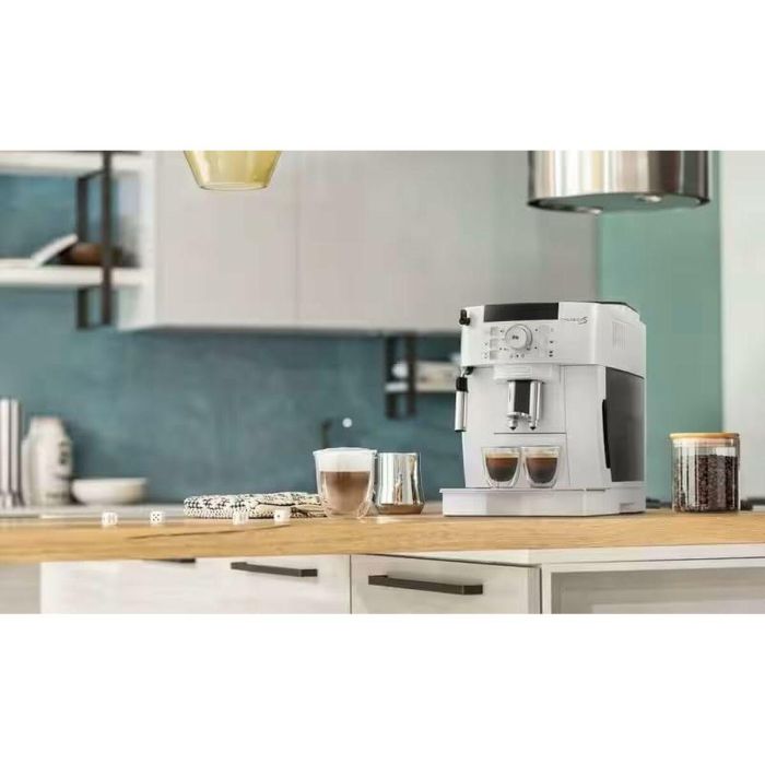 Delonghi Magnifica S ECAM22.110.W Cafetera Espresso con Molinillo de Café en Grano, 1.8L, 250g, 15 bar, 1450W, Plateada y Negra 6