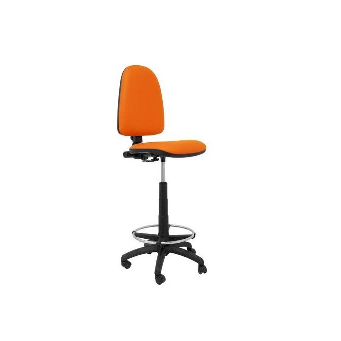 Taburete Piqueras Y Crespo Ayna Ergonomico Mecanismo De Contacto Permanente Regulable En Altura Y Aro Reposapies Asiento Y Respaldo Tapizados Similpiel Naranja