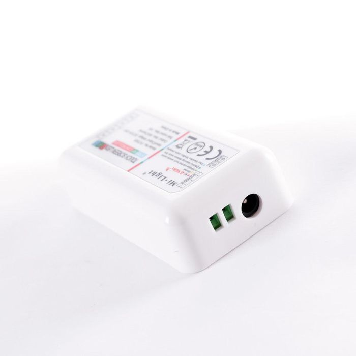 Controlador LED RGB 2.4Ghz 12-24V 10A 2 Controlador LED RGB 2.4Ghz 12-24V 10A 2