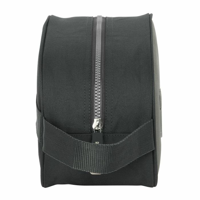 Neceser de Viaje Real Madrid C.F. Gris Deportivo 26 x 15 x 12 cm 2 Neceser de Viaje Real Madrid C.F. Gris Deportivo 26 x 15 x 12 cm 2