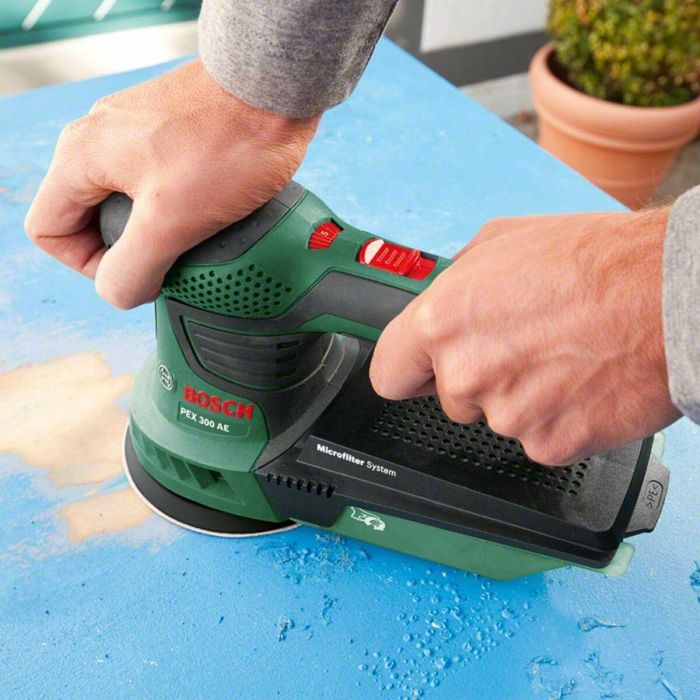 Bosch PEX 300 AE Lijadora Excéntrica con Motor 270W, Vibración Reducida y Caja de Almacenamiento SystemBox M 2 Bosch PEX 300 AE Lijadora Excéntrica con Motor 270W, Vibración Reducida y Caja de Almacenamiento SystemBox M 2
