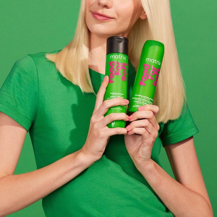 Matrix Total Results Food For Soft Acondicionador Reparador Suavizante 300 mL