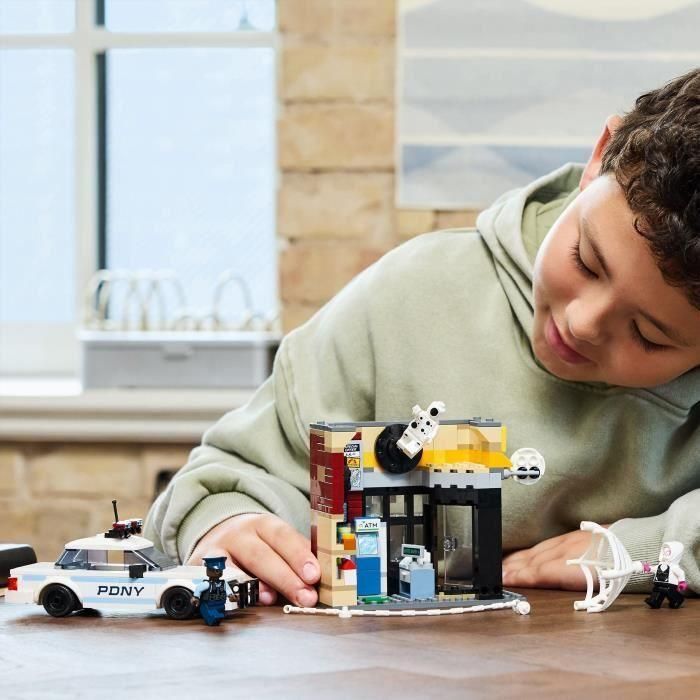 LEGO Marvel 76311 Spider-Verse: Miles Morales vs. The Smudge - Juego para niños de 9 años en adelante 4 LEGO Marvel 76311 Spider-Verse: Miles Morales vs. The Smudge - Juego para niños de 9 años en adelante 4