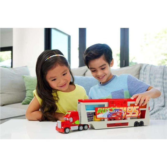 Camion cars taller de pintura móvil. incluye un coche de rayo mcqueen. 1 Camion cars taller de pintura móvil. incluye un coche de rayo mcqueen. 1