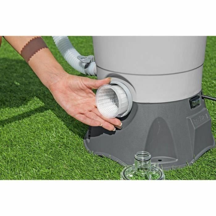 Bestway BES6941607361474 Bomba de filtración de arena para piscinas de hasta 18 m³ con prefiltro, 3.596 L/h 1