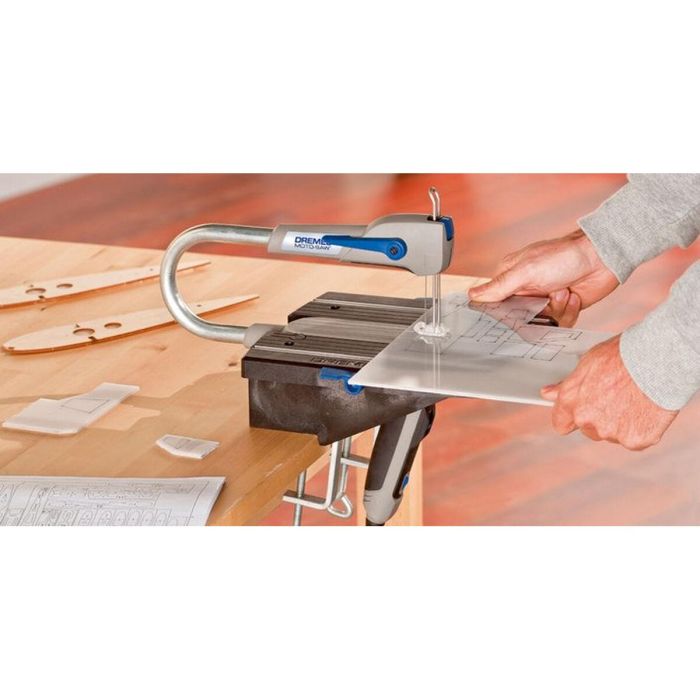DREMEL MS20-1/5 Sierra de Calar Compacta Moto-Saw 70W 2 en 1 (Estacionaria/Portátil) Variador de Velocidad 1.500-2.250 rpm para Cortes de Precisión 8