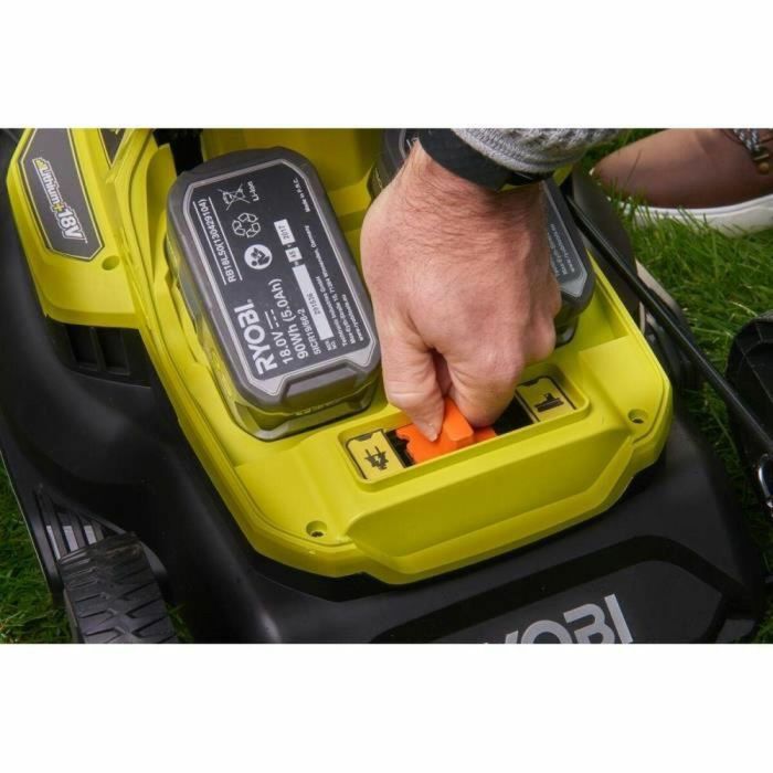 Ryobi Cortacésped Híbrido Inalámbrico Ø 37 cm con 2 baterías LithiumPlus 36V 5.0 Ah, Mulching y Recolección 45L, Negro/Verde 5