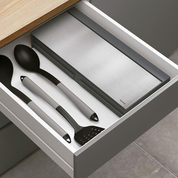 Metaltex Tango Dispensador Triple de Pared para Rollos de Cocina, 38 cm con Ganchos y Estante, Kit de Montaje Incluido