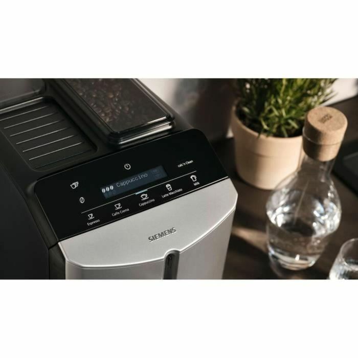 Cafetera SIEMENS - EQ300 S300 - 5 bebidas, Depósito de granos de 250g, Depósito de agua de 1,4L, Regleta de sensores con pantalla LCD 3