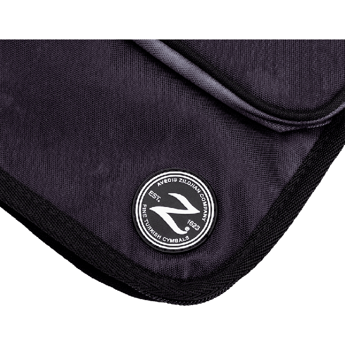 Mochila Estudiante / Baquetas Zildjian - Black Rain Cloud 8 Mochila Estudiante / Baquetas Zildjian - Black Rain Cloud 8