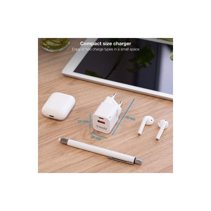 TOOQ CARGADOR DE PARED USB-C/PD + USB-A/QC 20W 2 TOOQ CARGADOR DE PARED USB-C/PD + USB-A/QC 20W 2