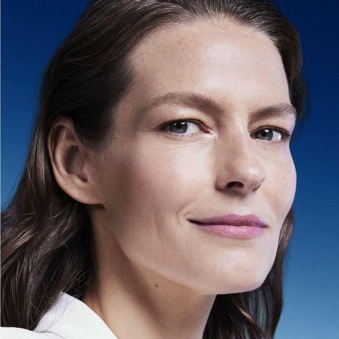 Shiseido BIO-PERFORMANCE SKIN FILLER Sérum Dúo Antiarrugas y Antiedad con Ácido Hialurónico Rellenador para Noche y Día Recarga 2 x 30ml 3 Shiseido BIO-PERFORMANCE SKIN FILLER Sérum Dúo Antiarrugas y Antiedad con Ácido Hialurónico Rellenador para Noche y Día Recarga 2 x 30ml 3