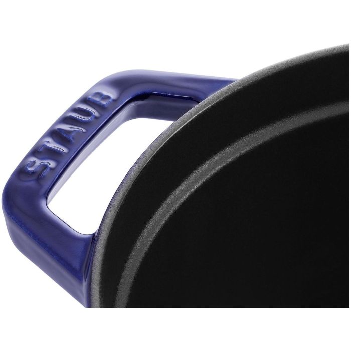 Staub La Cocotte 29cm oval dunkelblau. Gusseisen 2 Staub La Cocotte 29cm oval dunkelblau. Gusseisen 2