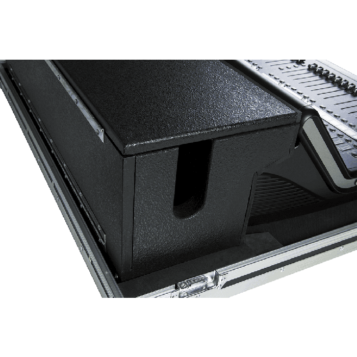 GATOR Flightcase M32 Interior Ruedas GTOUR 1