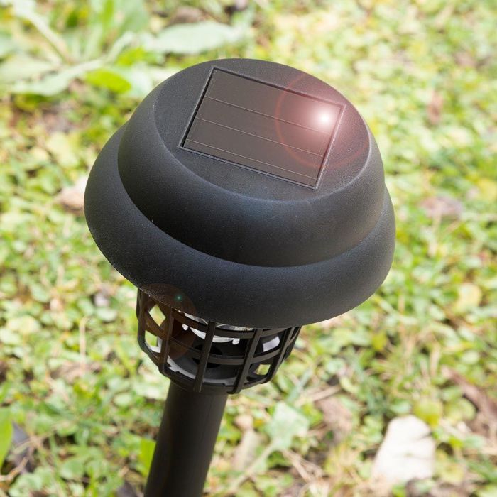 Innovagoods Lámpara Solar Antimosquitos para Jardín V0103496 Negra Abs Exterior