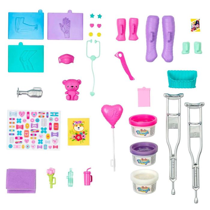 Barbie Hft68 Muñeca Doctora Tú Puedes Ser con Set de Clínica Médica. Incluye Estetoscopio, Portapapeles y Camilla para Exploraciones 1