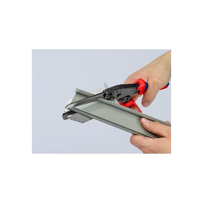 KNIPEX Schere fr Kabelkanle 7 KNIPEX Schere fr Kabelkanle 7