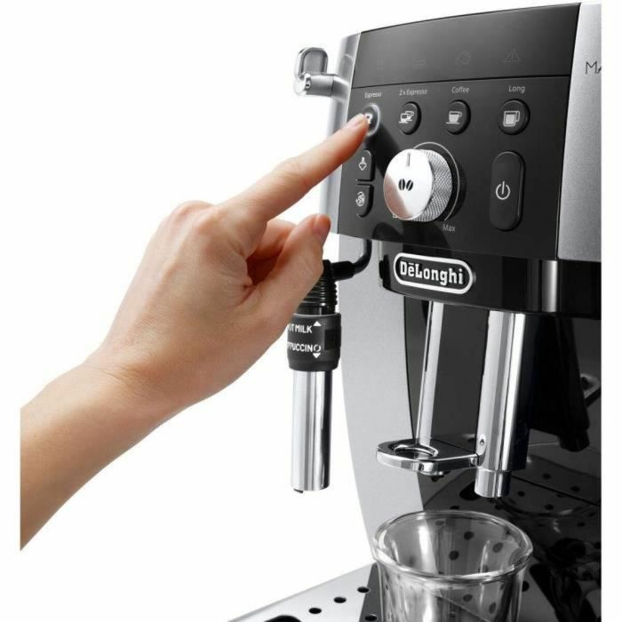 Máquina de espresso de Delonghi Shredder - Magnifica S Smart - Acero inoxidable 4 Máquina de espresso de Delonghi Shredder - Magnifica S Smart - Acero inoxidable 4