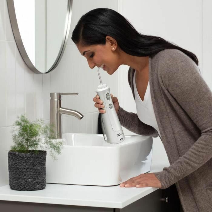 Jet Dental - WATERPIK - WF-13 Perla - Blanco - Inalámbrico - Recargable - 2 Niveles de Presión - 4 Puntas 3 Jet Dental - WATERPIK - WF-13 Perla - Blanco - Inalámbrico - Recargable - 2 Niveles de Presión - 4 Puntas 3