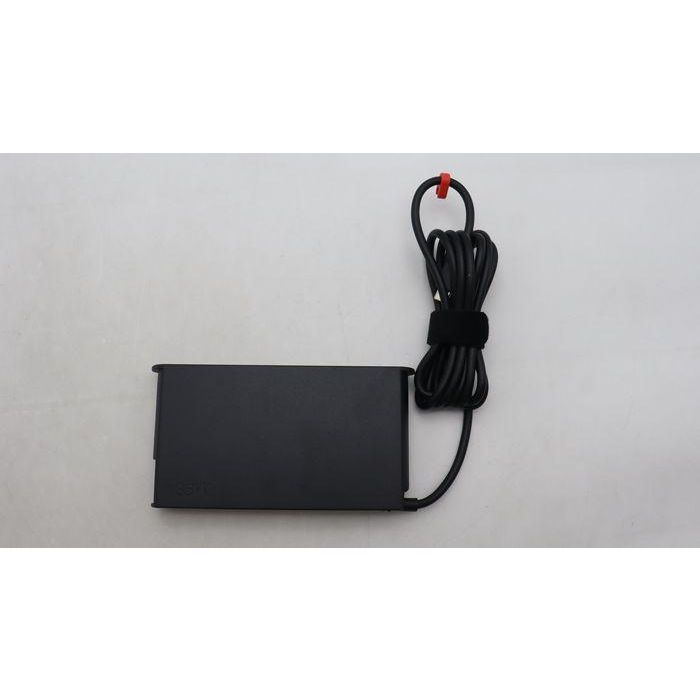 Lenovo 135W USB-C AC adapter with multiple voltage outputs (20V, 15V, 9V, 5V), suitable for Lenovo devices. 1