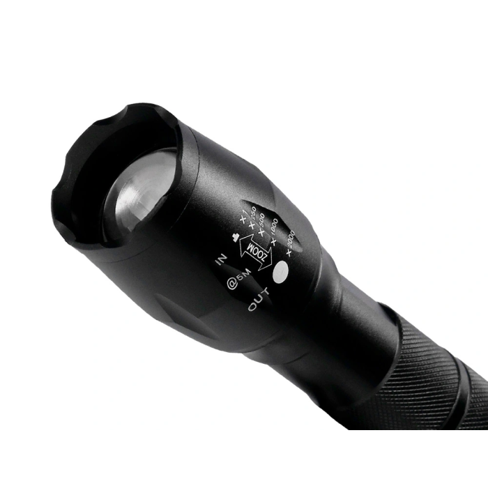 Q-connect Linterna Telescópica de Aluminio 5W con Modos Alto-Medio-Bajo-Estroboscópico-SOS, Incluye 3 Pilas AAA 3