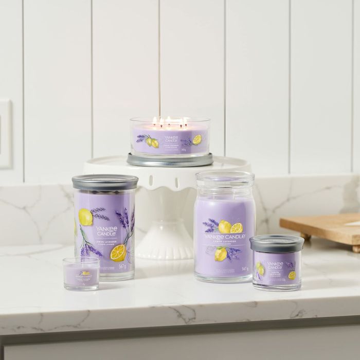 Vela Perfumada Yankee Candle 1629970E Morado 1 Vela Perfumada Yankee Candle 1629970E Morado 1