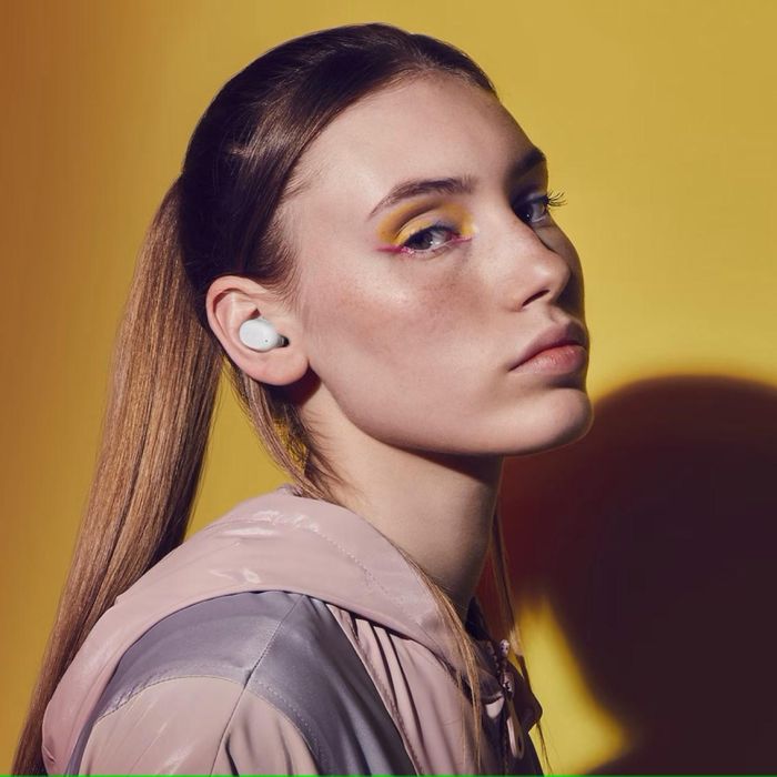 Energy Sistem 451838 Auriculares True Wireless Urban 3 Bluetooth 5.1, 25h Autonomía Total, Carga Inalámbrica Qi, Micrófono, Blanco 4 Energy Sistem 451838 Auriculares True Wireless Urban 3 Bluetooth 5.1, 25h Autonomía Total, Carga Inalámbrica Qi, Micrófono, Blanco 4