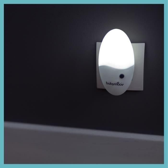 Babymoov Luz de Noche LED para Bebé, 2 Intensidades de Luz, Enchufe Giratorio 90º, Luz Blanca Natural, Bajo Consumo, Sin Riesgo de Quemaduras 1 Babymoov Luz de Noche LED para Bebé, 2 Intensidades de Luz, Enchufe Giratorio 90º, Luz Blanca Natural, Bajo Consumo, Sin Riesgo de Quemaduras 1