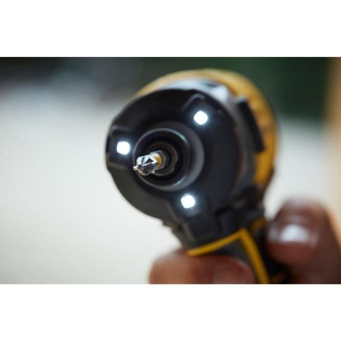 Atornillador de impacto - STANLEY FATMAX V20 - SFMCF820D2K-QW - 190 Nm Brushless - Litio 18V - 2 Baterías 2Ah 5 Atornillador de impacto - STANLEY FATMAX V20 - SFMCF820D2K-QW - 190 Nm Brushless - Litio 18V - 2 Baterías 2Ah 5