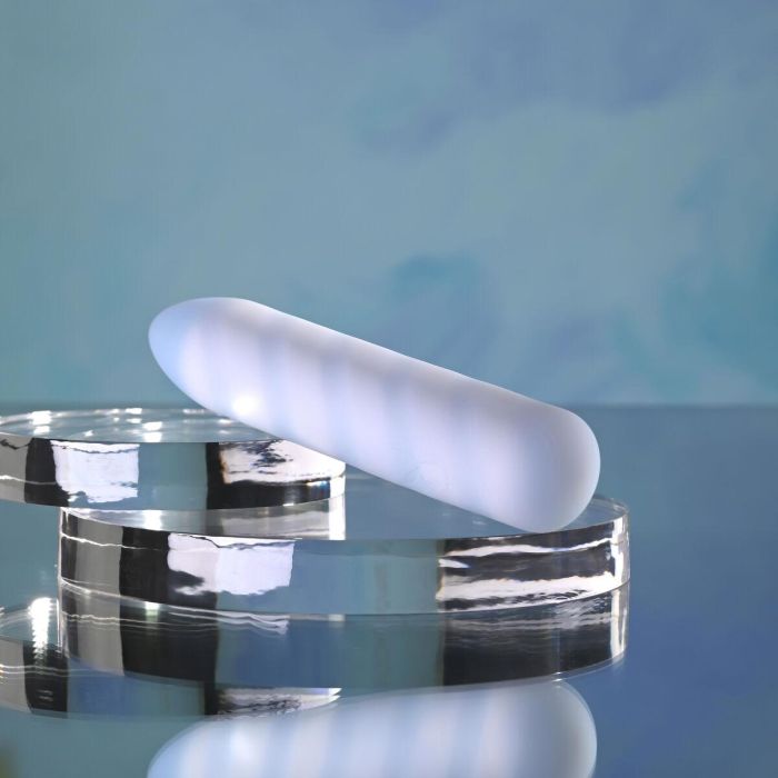 Vibrador Evolved Playboy Azul Blanco 3 Vibrador Evolved Playboy Azul Blanco 3