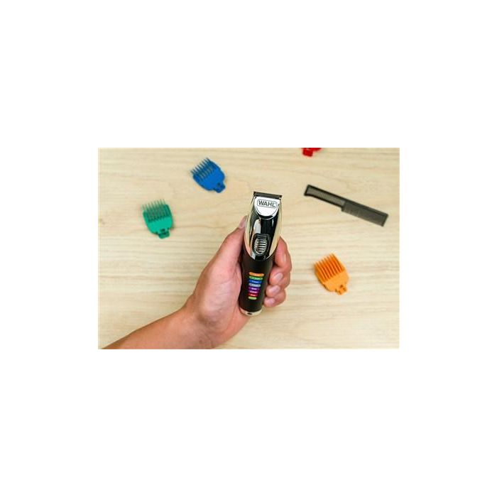 Wahl 09893-0443 Cortapelos para Barba, Batería de Litio 240 min, 8 Peines Guía, Carga Rápida, 1.5-13mm, Cuchillas de Precisión 12 Wahl 09893-0443 Cortapelos para Barba, Batería de Litio 240 min, 8 Peines Guía, Carga Rápida, 1.5-13mm, Cuchillas de Precisión 12