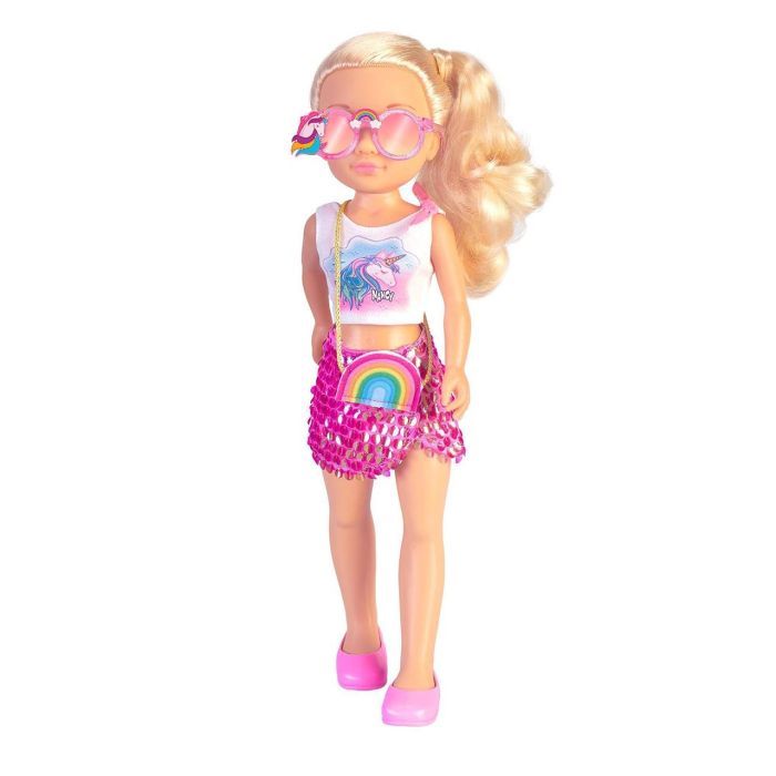 Nancy Ropa Un Día con Look Unicornio - Camiseta Unicornio, Falda Purpurina Fucsia, Bolso, Gafas Reflectantes Multicolor 2 Nancy Ropa Un Día con Look Unicornio - Camiseta Unicornio, Falda Purpurina Fucsia, Bolso, Gafas Reflectantes Multicolor 2