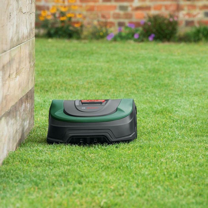 Bosch Indego M + 700 Robot cortacésped automático inteligente para un césped perfecto sin esfuerzo 6 Bosch Indego M + 700 Robot cortacésped automático inteligente para un césped perfecto sin esfuerzo 6