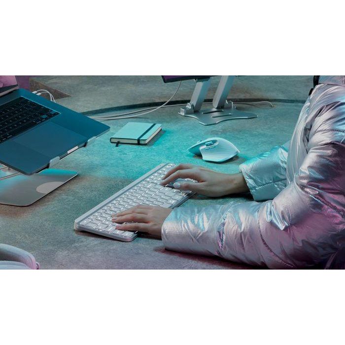 Logitech Logitech MX Keys S Advanced Wireless Illuminated Keyboard 6 Logitech Logitech MX Keys S Advanced Wireless Illuminated Keyboard 6