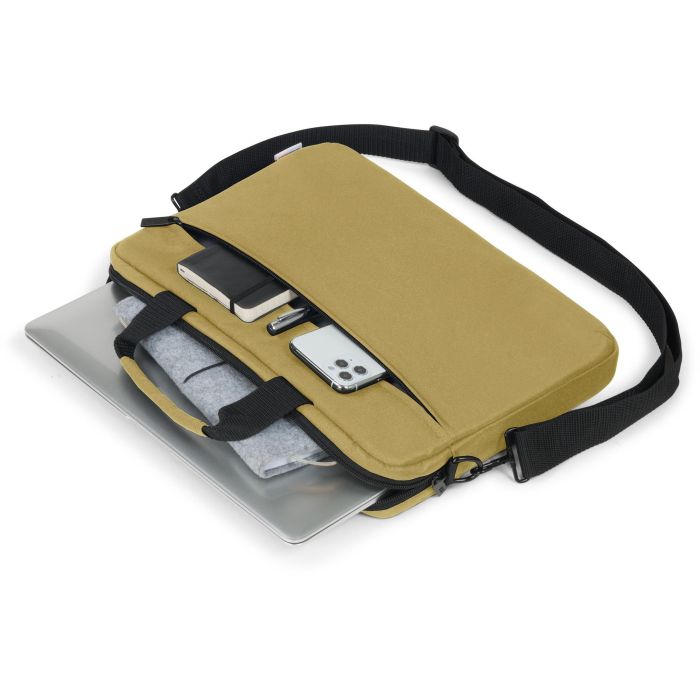 Dicota BASE XX Funda Delgada para Portátiles 13-14.1 pulgadas Marrón Camel con Acolchado Protector 4 Dicota BASE XX Funda Delgada para Portátiles 13-14.1 pulgadas Marrón Camel con Acolchado Protector 4
