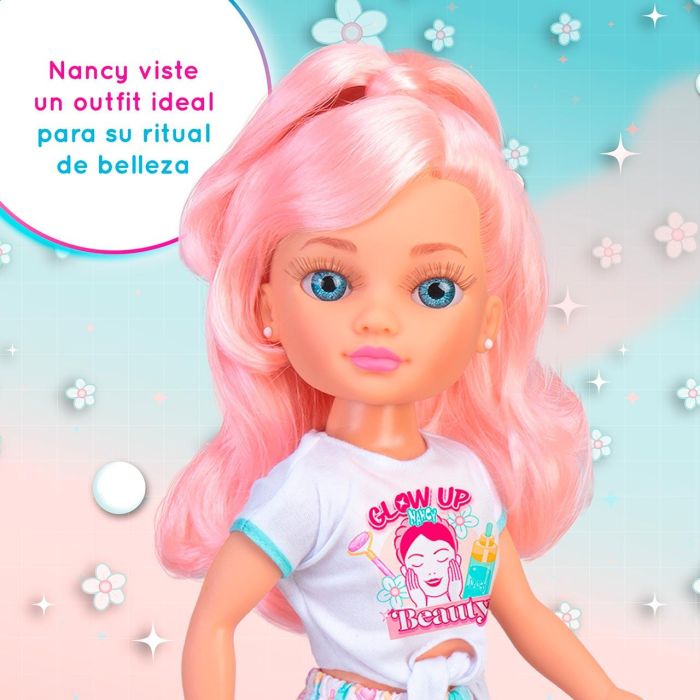 Muñeca Nancy Glow Up Beauty Pack Nac91000 Famosa 2