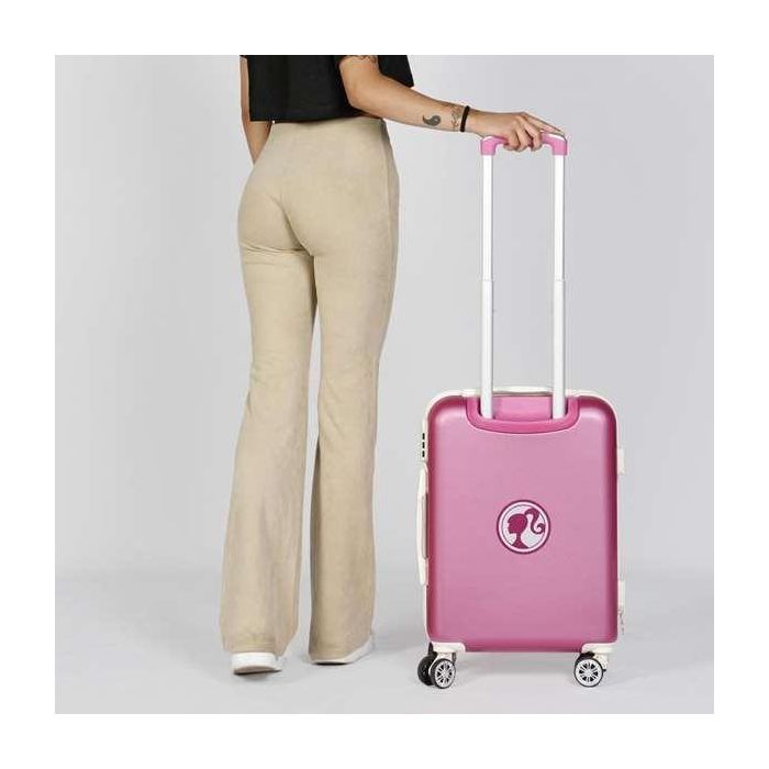 Karactermania Barbie Varsity Maleta Cabina ABS 4 Ruedas 55x38x20 cm 6 Karactermania Barbie Varsity Maleta Cabina ABS 4 Ruedas 55x38x20 cm 6