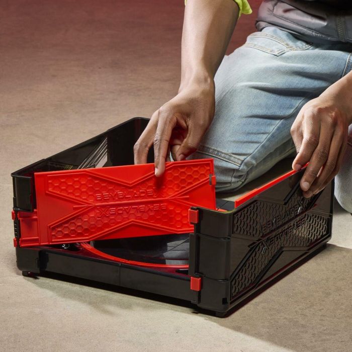 Hasbro G0841 Beyblade X Clash Y Carry Beystadium - Arena de Batalla Portátil Plegable para Duelos de Trompos, Fácil Transporte y Guardado 2
