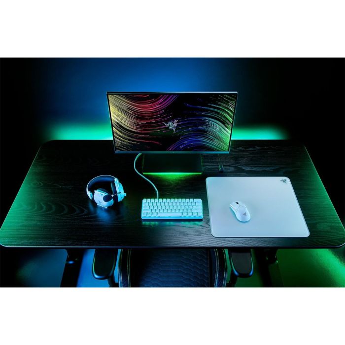 Razer Atlas Alfombrilla de ratón para juegos Blanco - Vidrio templado, Caucho, Base antiderrapante - RZ02-04890200-R3M1 3