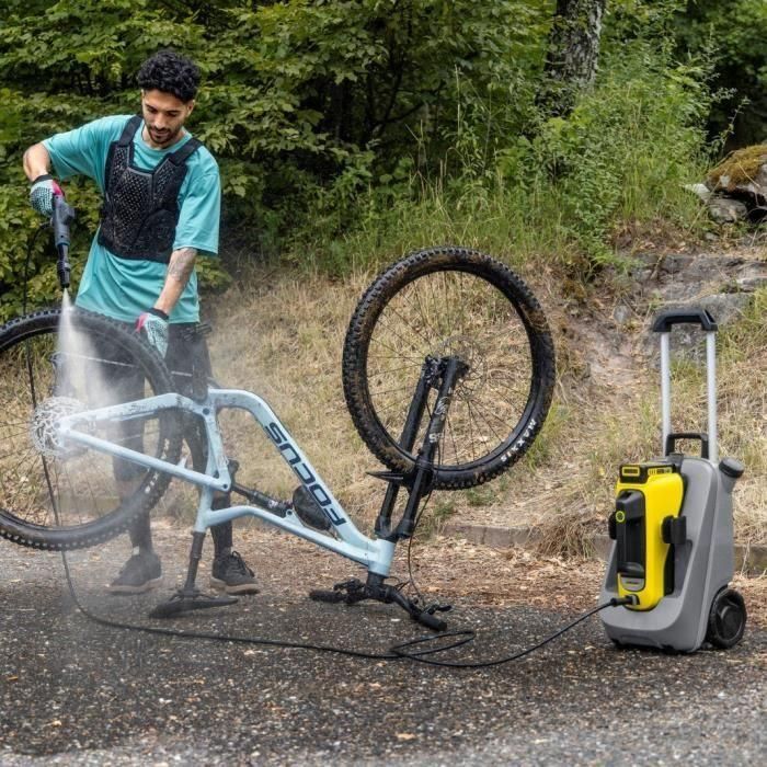 Karcher KAR4054278967950 Limpiadora móvil de media presión OC 6-18 Premium con batería 18V 2.5Ah y cargador estándar 5 Karcher KAR4054278967950 Limpiadora móvil de media presión OC 6-18 Premium con batería 18V 2.5Ah y cargador estándar 5