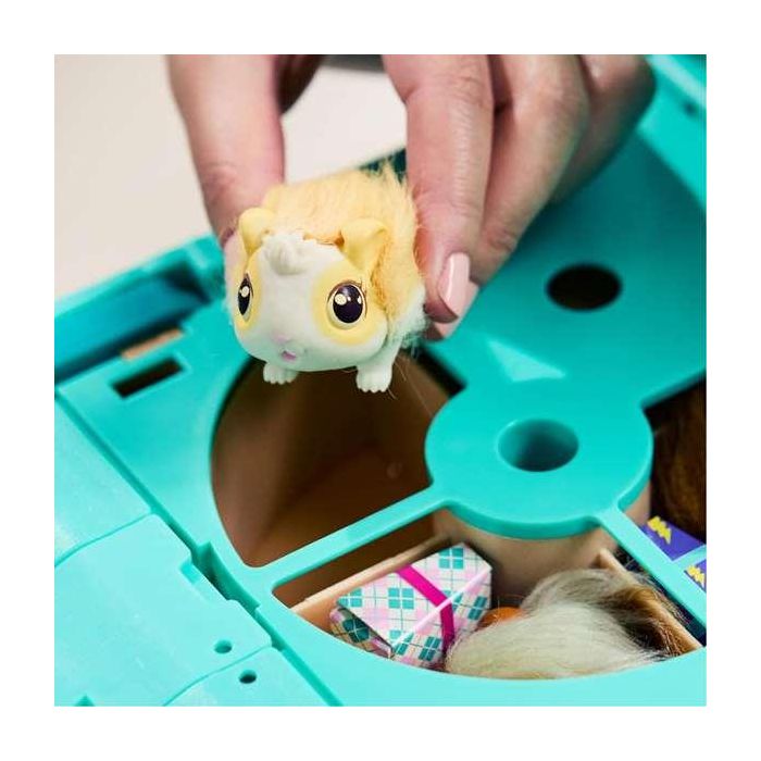 Little Live Pets Cobaya Mamá Interactiva con Casa de Lujo, +20 Sonidos y 3 Crías Bebés Sorpresa Recién Nacidas 33 cm 12