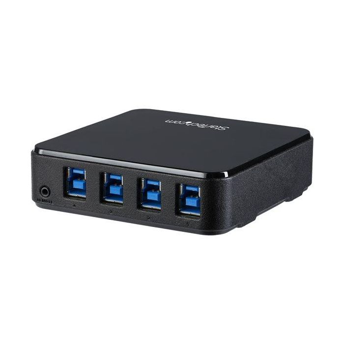StarTech.com HBS304A24A Conmutador Switch USB 3.0 para 4 PC con 8 Puertos USB SuperSpeed y Selector Remoto 4