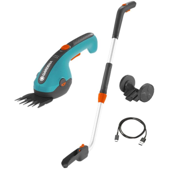 Gardena 9886-20 Kit Cisail A ClassicCut Li con Mango Telescópico, Ruedas, 3.6V/2.5Ah y Protección de Cuchillas USB-C 11 Gardena 9886-20 Kit Cisail A ClassicCut Li con Mango Telescópico, Ruedas, 3.6V/2.5Ah y Protección de Cuchillas USB-C 11